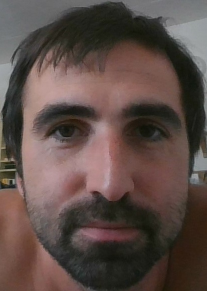 Alternative text - Moja hlava